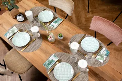 Restaurant ou autre lieu de restauration dans l'établissement Hôtel Eiffel Saint Charles