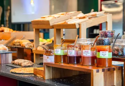 Nourriture dans l'hôtel ou à proximité