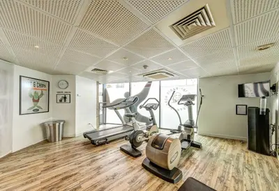 Salle ou équipements de sports de l'établissement B&B HOME Paris Nord 18ème