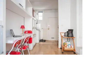 Cuisine ou kitchenette dans l'établissement La petite maison parisienne