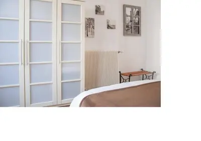 Plan de l'établissement La petite maison parisienne