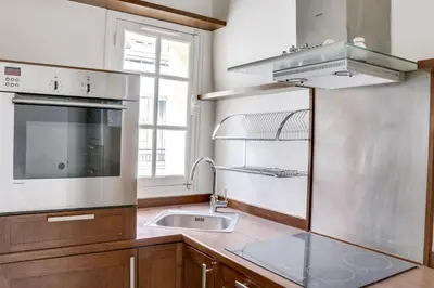 Cuisine ou kitchenette dans l'établissement Unit 007 Marais Pompidou (michel le comte)