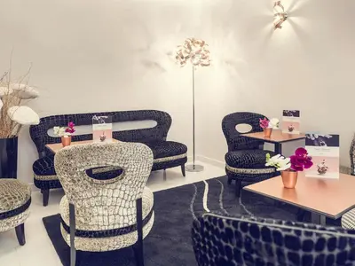 Coin salon dans l'établissement Mercure Paris Place d'Italie