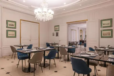 Coin salon dans l'établissement Best Western Ronceray Opéra