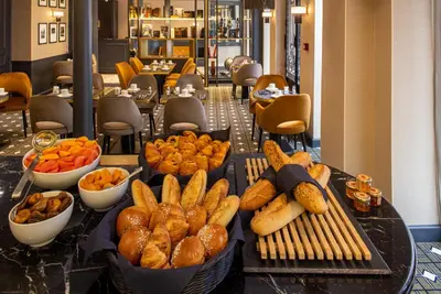 Nourriture dans l'hôtel ou à proximité