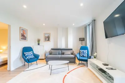 Télévision ou salle de divertissement dans l'établissement GH Apartment Pasteur-Montparnasse