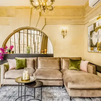 Merveil Signature Suite - Valois - Louvre view