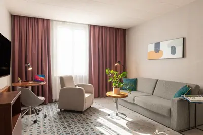 Coin salon dans l'établissement Crowne Plaza Paris - Republique by IHG