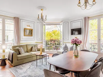 Télévision ou salle de divertissement dans l'établissement Merveil - Luxury Suite - Louvre -Sebastopol I