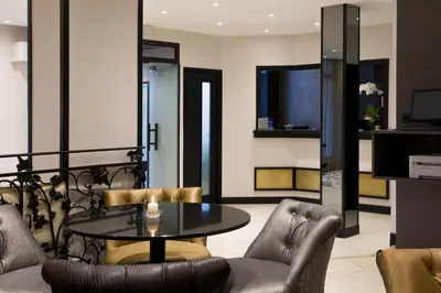 Coin salon dans l'établissement Hotel Paris Italie