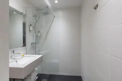 Salle de bains dans l'établissement Hotel Paris Italie