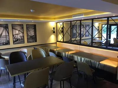 Coin salon dans l'établissement Best Western Select Hotel