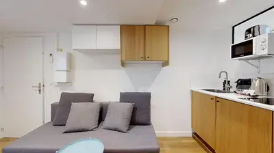 Cuisine ou kitchenette dans l'établissement 135 Suite Franck - Charmant Studio à Paris