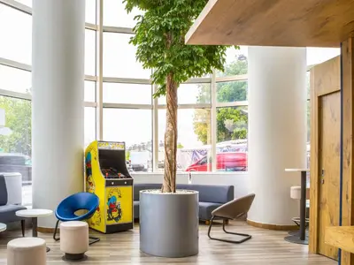Activités en soirée proposées aux clients de l'établissement ibis budget Paris Porte de Montreuil