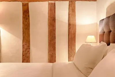 Un ou plusieurs lits dans un hébergement de l'établissement Luxurious & Design Flat 2BR/8P- Boulevard Saint Germain