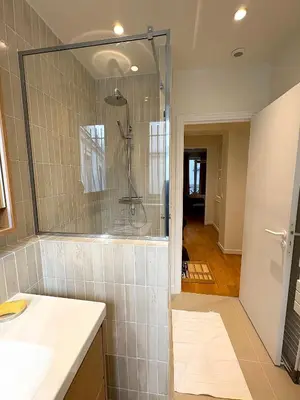 Salle de bains dans l'établissement L'appartement Magdebourg