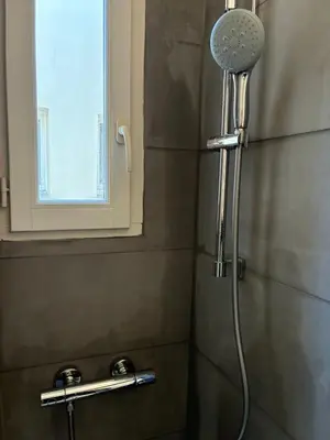 Salle de bains dans l'établissement Luxembourg Montparnasse