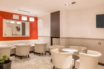 Salle de bains dans l'établissement Sure Hotel by Best Western Paris Gare du Nord