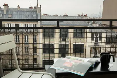 Balcon ou terrasse dans l'établissement Hotel Le Chat Noir