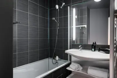 Salle de bains dans l'établissement Aparthotel Adagio Paris Montrouge