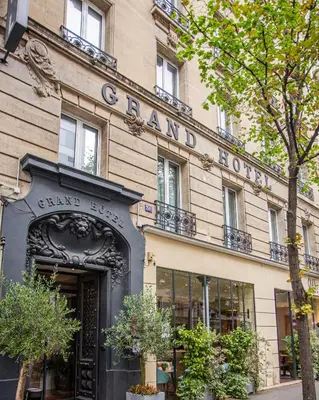 Façade ou entrée de l'établissement Grand Hôtel Clichy Paris