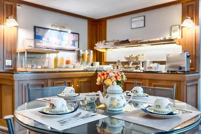 Nourriture dans l'hôtel ou à proximité
