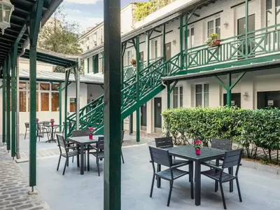 Balcon ou terrasse dans l'établissement ibis Levallois Perret