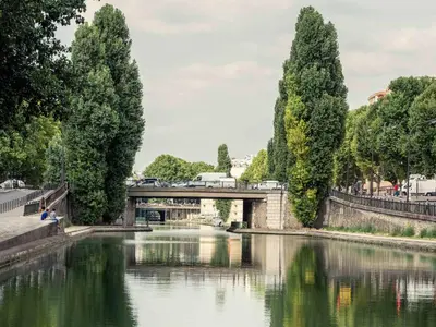 Vue sur la rivière ou le fleuve situé(e) à proximité de l'hôtel