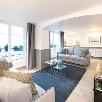 LivinParis - Luxury AC 4 Bedrooms Le Louvre I