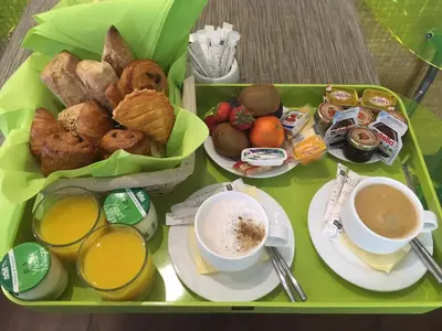 Nourriture dans l'hôtel ou à proximité