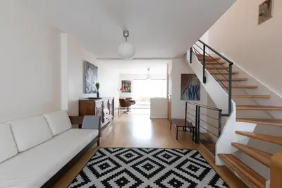 Coin salon dans l'établissement Paris-Maison-appartement-7 chambres métro Jourdain