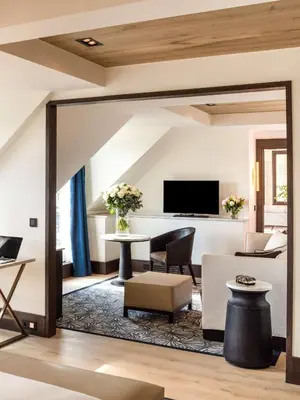 Télévision ou salle de divertissement dans l'établissement Hyatt Paris Madeleine