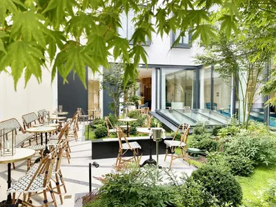 Jardin de l'établissement Maison Albar - Le Vendome