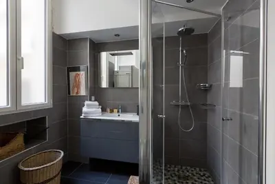 Salle de bains dans l'établissement Veeve - Haussmann Beauty in the 6th