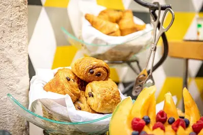 Nourriture dans l'hôtel ou à proximité