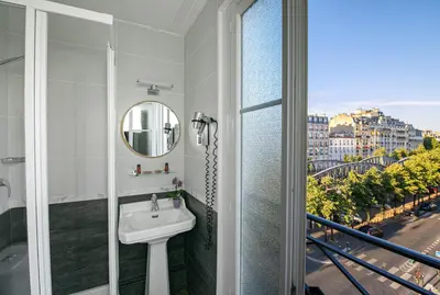 Salle de bains dans l'établissement Eiffel Villa Garibaldi
