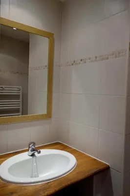 Salle de bains dans l'établissement Le Petit Chatelet appartement 3 au coeur de Paris