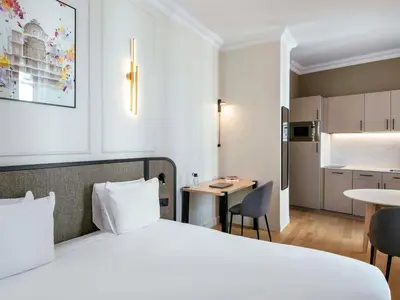 Cuisine ou kitchenette dans l'établissement Aparthotel Adagio Paris Opéra