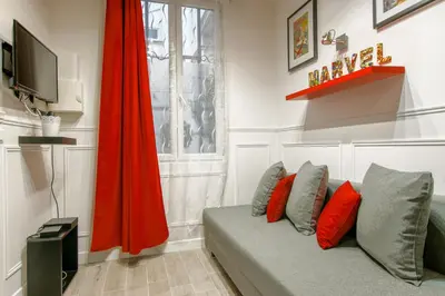Télévision ou salle de divertissement dans l'établissement 25 - Fun Duplex in Montorgueil