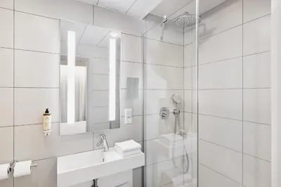 Salle de bains dans l'établissement East Side House Paris, a member of Radisson Individuals