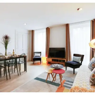 Apartments Paris Centre - At Home Hotel