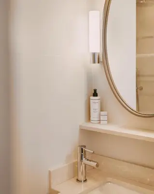 Salle de bains dans l'établissement Hôtel d'Orsay - Esprit de France