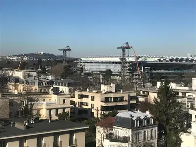 Vue générale sur Paris ou vue de la ville depuis l'appartement
