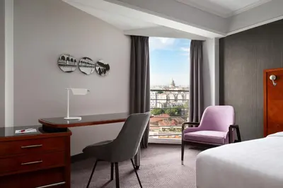 Un ou plusieurs lits dans un hébergement de l'établissement Paris Marriott Rive Gauche Hotel & Conference Center