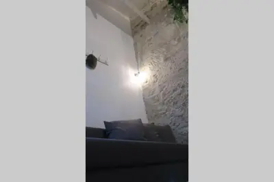 Coin salon dans l'établissement Studio Marais Ménilmontant