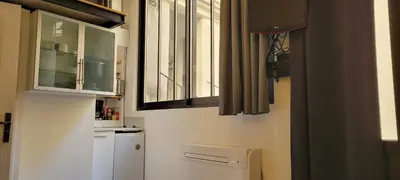 Cuisine ou kitchenette dans l'établissement Studio Marais Ménilmontant