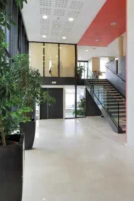 Hall ou réception de l'établissement Séjours & Affaires Paris Ivry