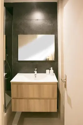 Salle de bains dans l'établissement Apart 2 Opera New 2-3 Rooms for 4 guests