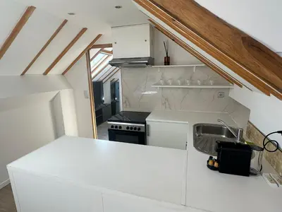 Cuisine ou kitchenette dans l'établissement Apart 1 opera · Modern studio fully furnished