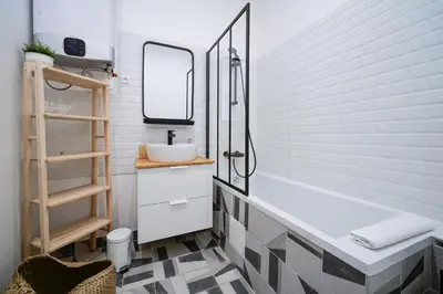 Salle de bains dans l'établissement Parisuites Central Canal Saint Martin Design & Luxe & Cosy